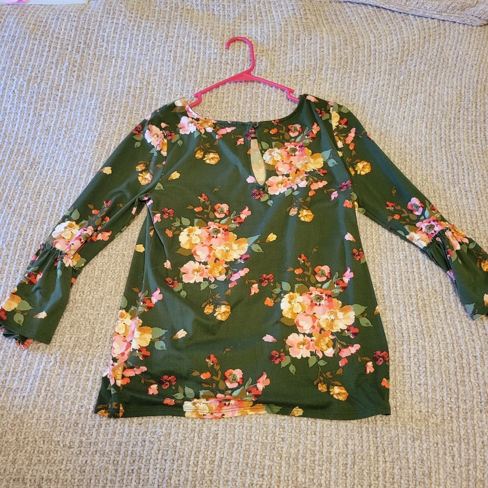 Blouse - Picture 2 of 3